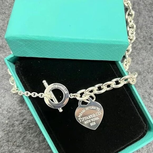 Tiffany & Co. Bracelet with Charm & Original Box - Picture 2 of 3